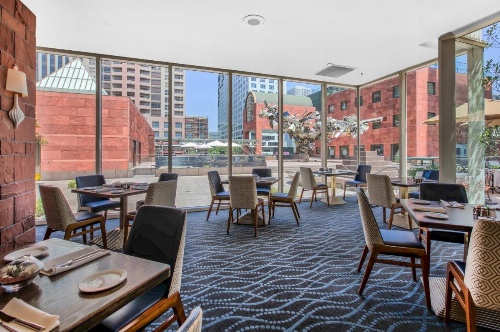 Omni Los Angeles Hotel At California Plaza image 8